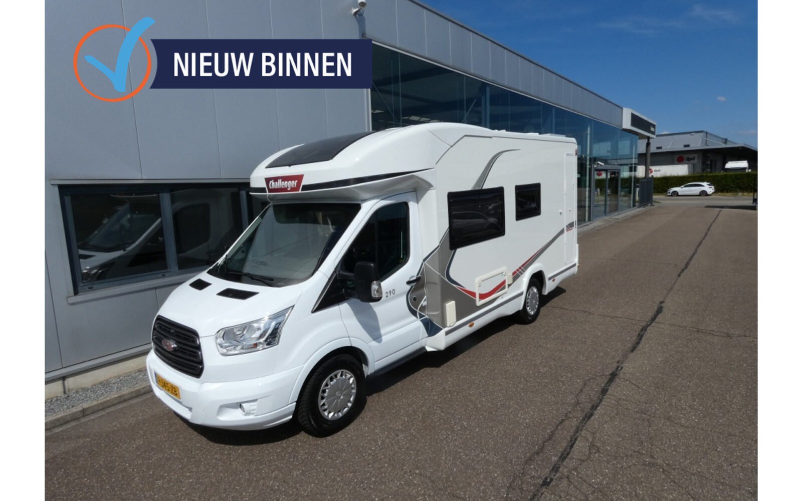Challenger 290 Genisis Mooie Camper Hefbed ruime badkamer !, foto 1